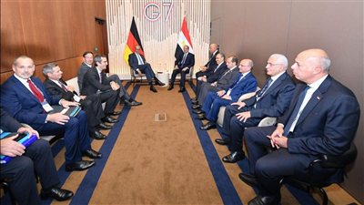 الرئيس السيسي والمستشار الألماني يؤكدان أهمية دعم الحلول السلمية لأزمات منطقة الشرق الأوسط