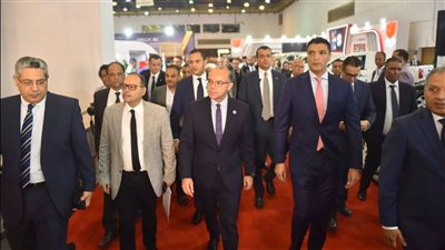 وزير الاستثمار: توطين صناعة السيارات في مصر أولوية لدعم الاقتصاد والصادرات 