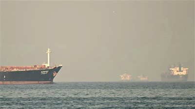 المنظمة البحرية الدولية تعلن عن خطة إجلاء آلاف البحارة العالقين في مضيق هرمز