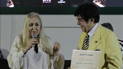 أكاديمية حليم بالمغرب تحتفي بالموسيقار مجدي الحسيني وتمنحه شهادة تقدير بالدار البيضاء