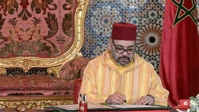 العاهل المغربي يعزي العاهل السعودي والرئيس الفرنسي إثر حادثي سقوط مروحية وطائرة