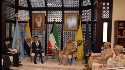 رئيس الأركان الكويتي يبحث مع سفير الصين تعزيز التعاون العسكري بين البلدين