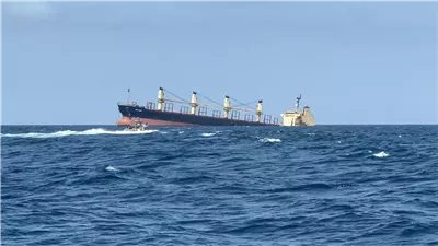 هيئة بحرية بريطانية: صعود أشخاص غير مصرح لهم إلى سفينة في خليج عدن
