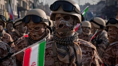 بريطانيا تضع الحرس الثوري على قائمة 