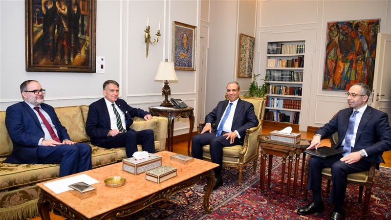وزير الخارجية المصري يستقبل القائم بأعمال المفوض العام للأونروا لبحث الأوضاع الإنسانية للاجئين الفلسطينيين