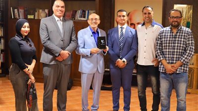 الاتحاد الفرنسى للكاراتيه التقليدى يكرم الفنان الكبير محمد صبحي