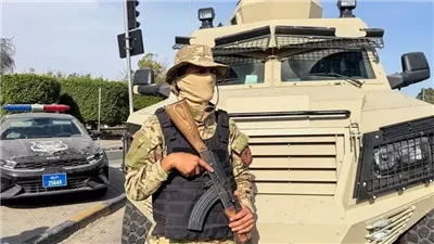 أحد أفراد القوات المسلحة الليبية    
