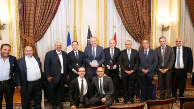صالون ثقافي بالجيزويت يناقش قوة العلاقات المصرية الفرنسية وتطورها