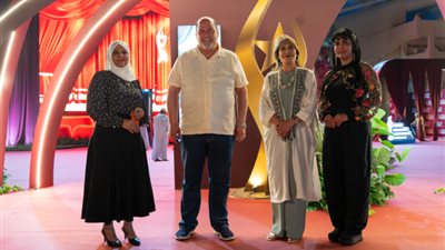مهرجان ظفار الدولي للمسرح يتألق بـ«السادن» و«روضة العشاق» في ليلة استثنائية