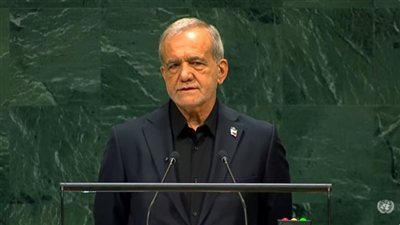 بزشكيان يتهم إسرائيل وأمريكا بالإرهاب ويؤكد رفض الاستسلام والقيود النووية الإيرانية