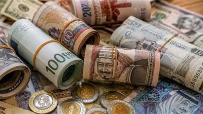 أسعار العملات اليوم.. الدولار يسجل 51.71 جنيه للشراء واليورو عند 58.81 جنيه