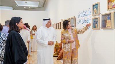 من المتنبي إلى درويش.. ليلى البسام تحوّل الشعر العربي إلى لوحات 