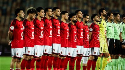 تشكيل الأهلي الرسمي.. عموتة يفاجئ الزمالك بورقة نصف الملعب