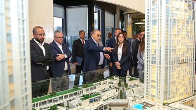 وزيرة الإسكان تطّلع على مستجدات تنفيذ مشروع «205» بمدينة الشيخ زايد