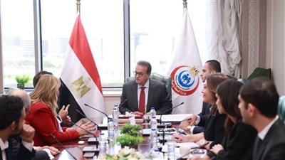مصر واتحاد المستشفيات العربية يبحثان التعاون الرقمي والذكاء الاصطناعي