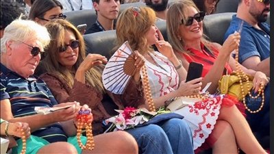 الفنانين بالسبحة...في مهرجان الجونة السينمائي 