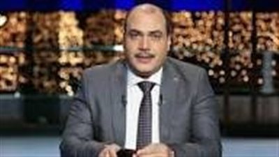 محمد الباز عن حديث الرئيس بعدم المساس بالدستور 
