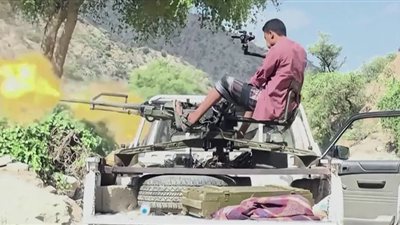 القوات الحكومية اليمنية تحبط هجومًا حوثيًا من ثلاثة محاور على مدينة تعز